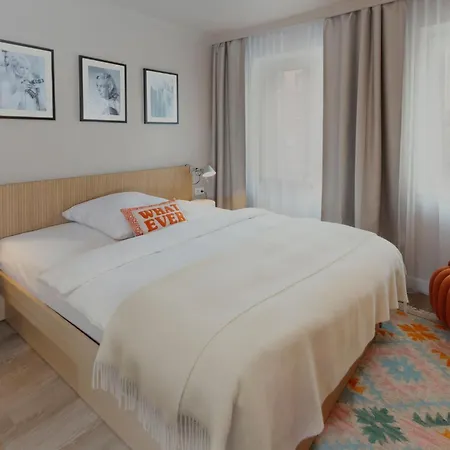 Hotel Lux-2